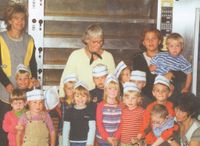 Cornelia Nitschke mit Kindergarten